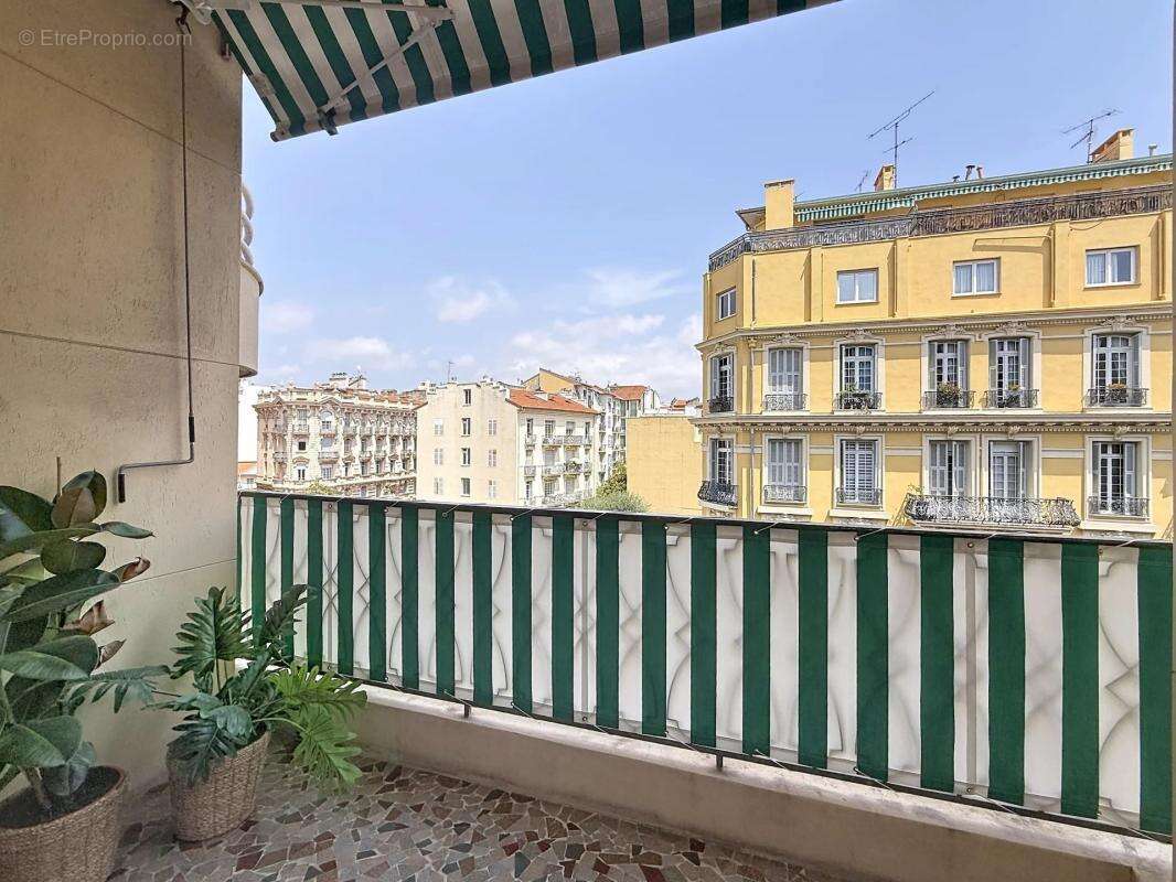 Nice Gambetta / Musiciens, 3 pièces rénové avec balcons - photo 2