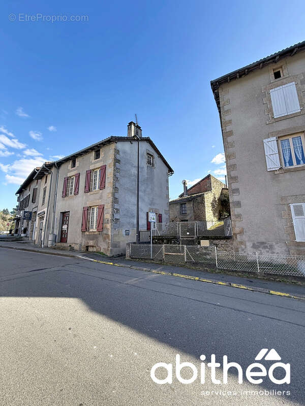 Maison à NIEUL