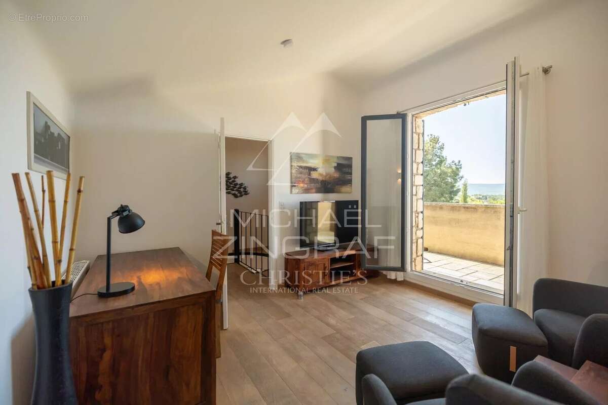 Maison à ROUSSILLON