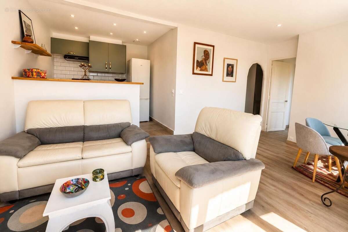 Photo 3 - Appartement à FREJUS