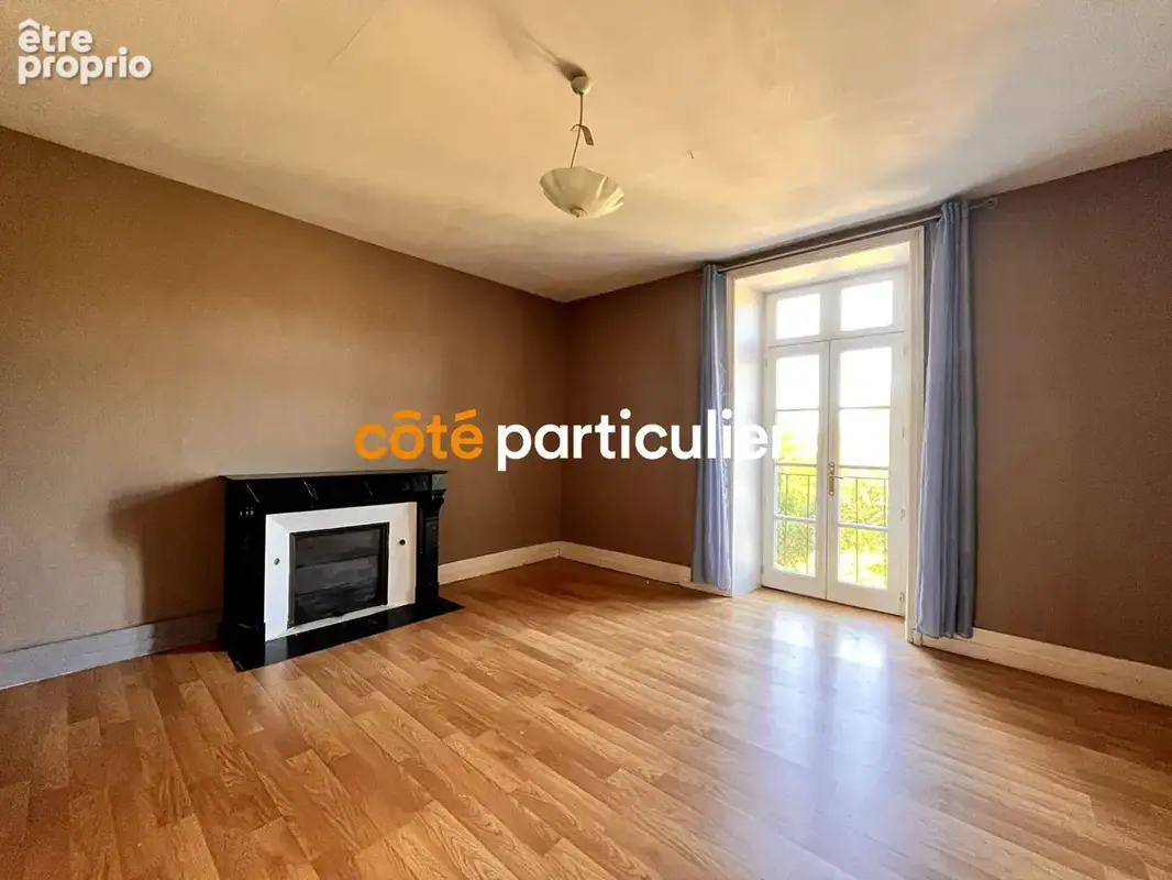 Le poiré-sur-vie -- demeure du xviii siècle -- 310 m² habitables -- 14 pièces -- piscine -- 2 logements -- proche commerce - photo 5