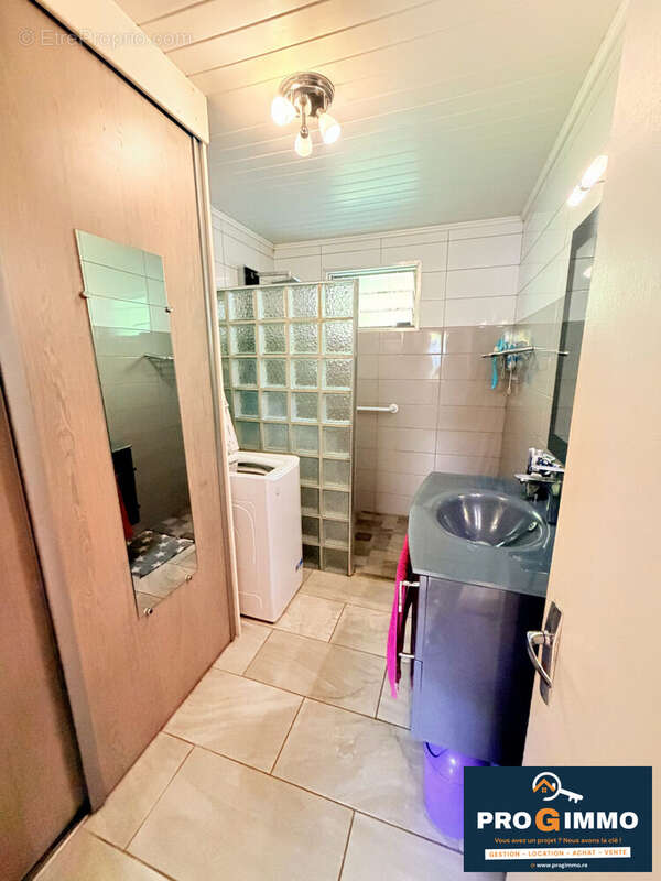Maison 95 m² à Saint-Louis  - photo 9