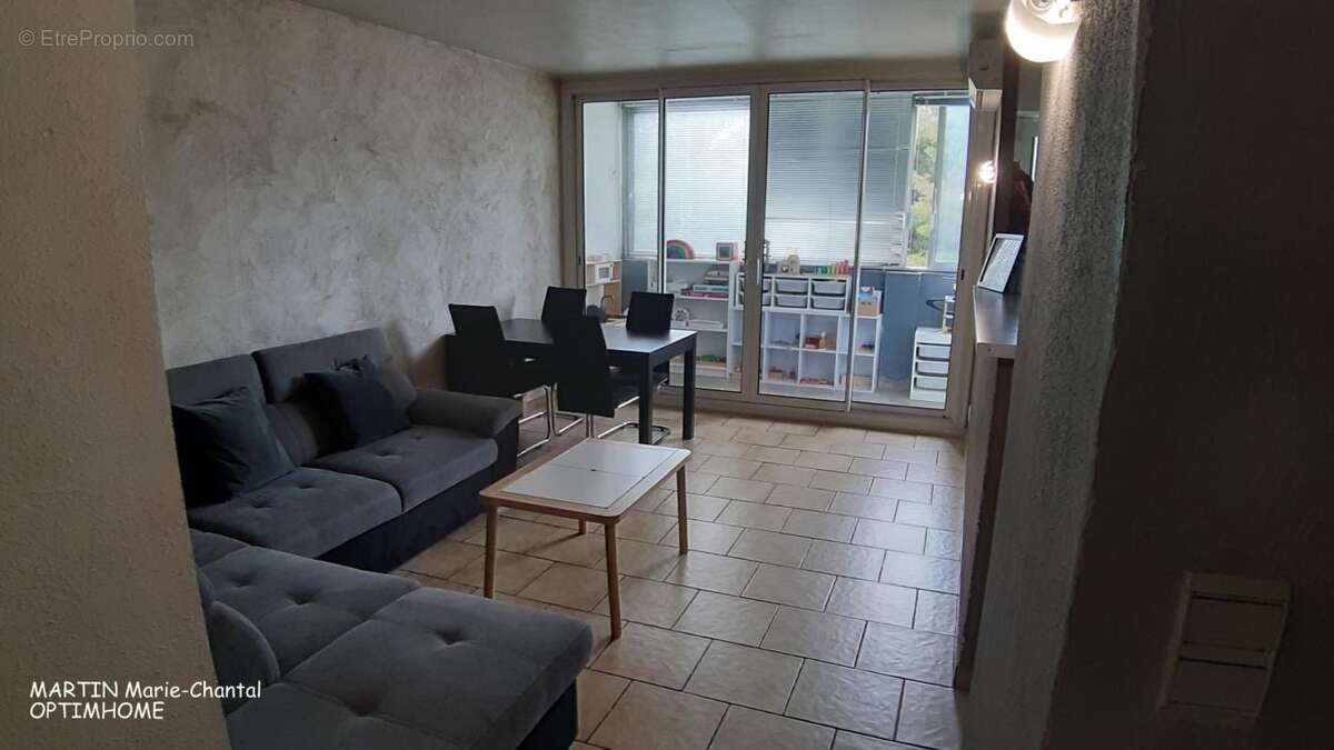 Appartement T3 lumineux avec loggia, parking, cave – Marseille 15e bd du Bosphore - photo 14