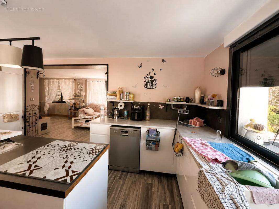 Maison de 6 pièces de 120 m² à Champagnole - photo 6