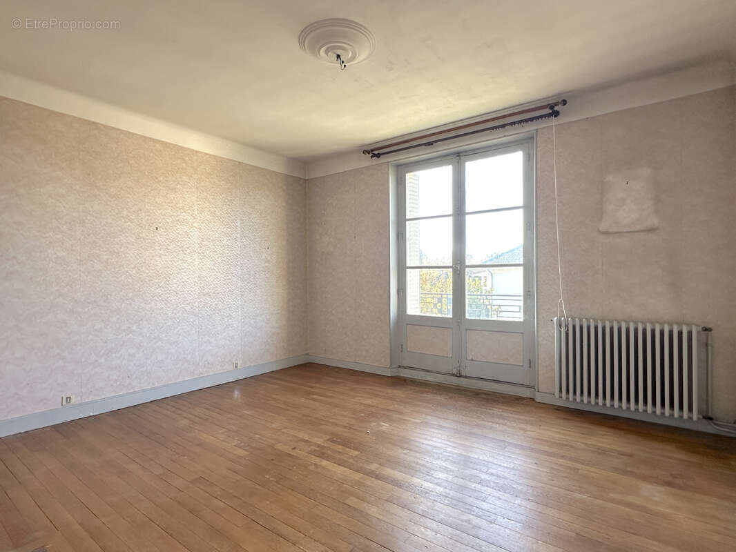 Maison à BUXEROLLES