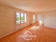 Appartement à VARENNES-VAUZELLES