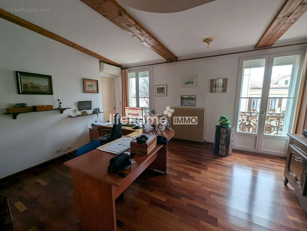 Appartement 242 m² à Frontignan  - photo 5