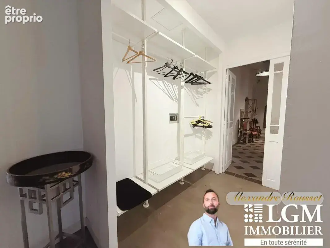  Appartement de caractère de 115 m² avec terrasse – Au cœur du centre historique de Nîmes - photo 7