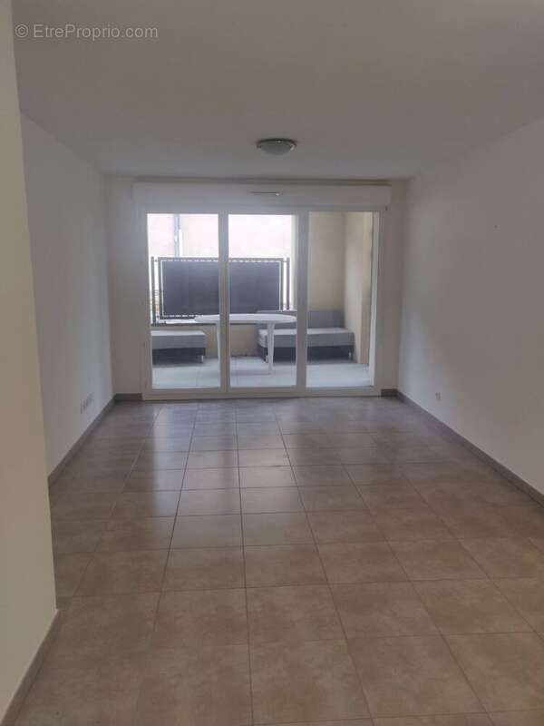 Appartement à CAILLOUX-SUR-FONTAINES