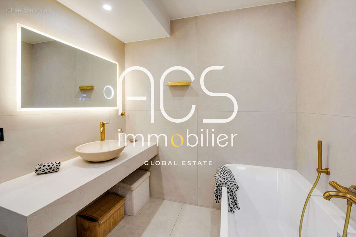Appartement à SAINT-RAPHAEL