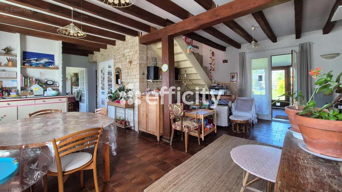 Maison à COURTRY