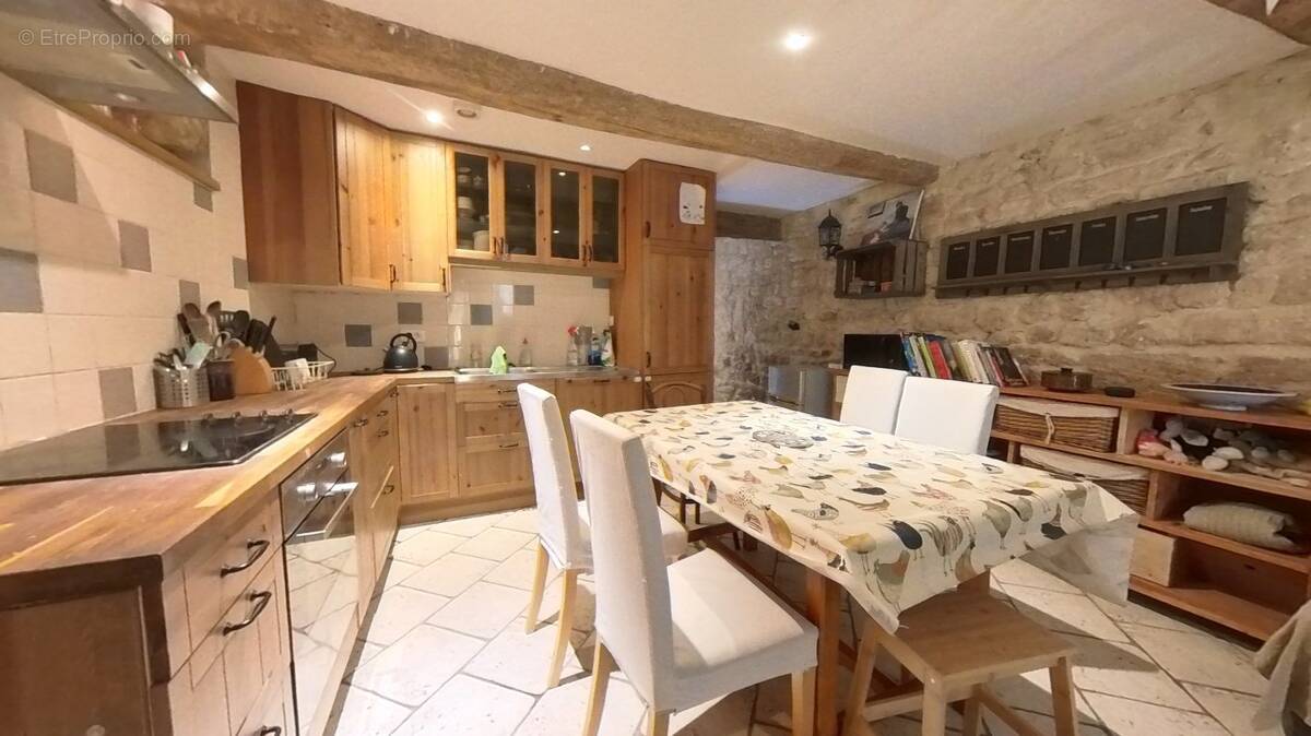 Maison à NEZIGNAN-L&#039;EVEQUE