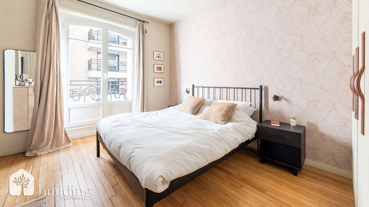 Appartement à NEUILLY-SUR-SEINE
