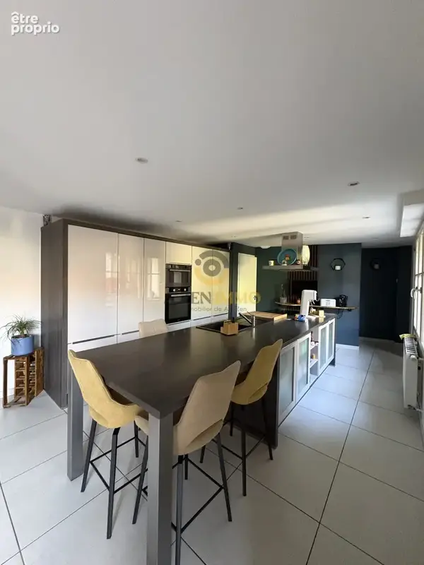 Maison 5 pièces 162 m² à vendre à Bressuire (79300) - photo 4