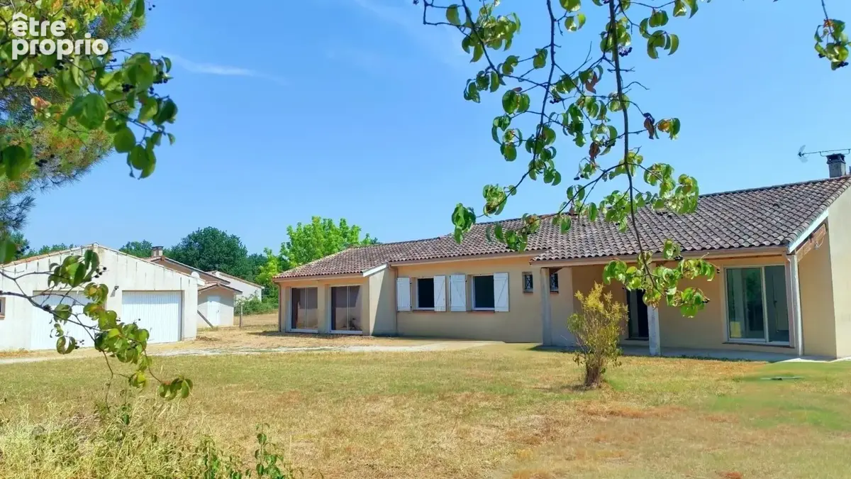 Photo 1 - Maison à VARENNES