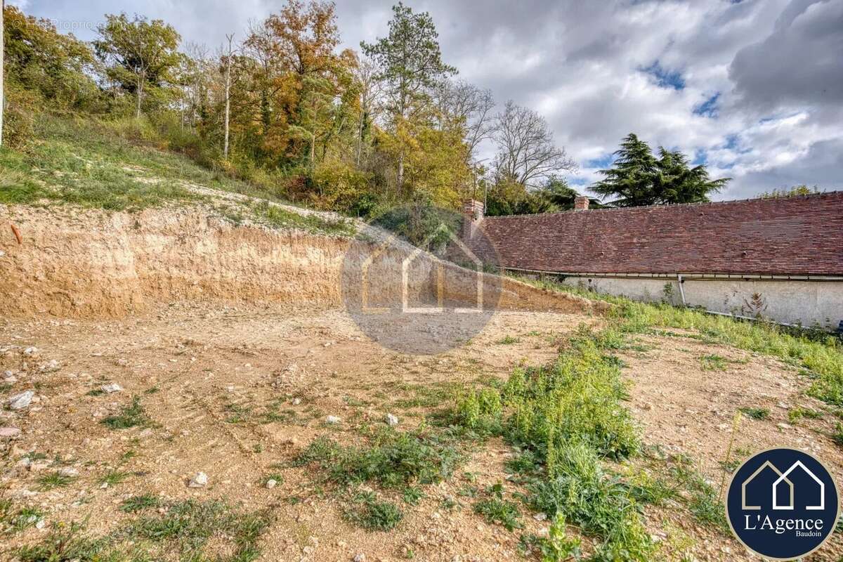 Terrain à VILLEMEUX-SUR-EURE