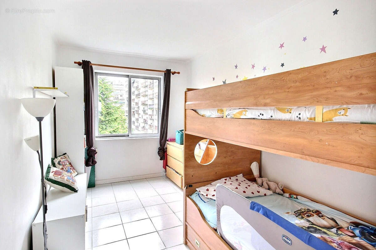 Appartement à FRESNES