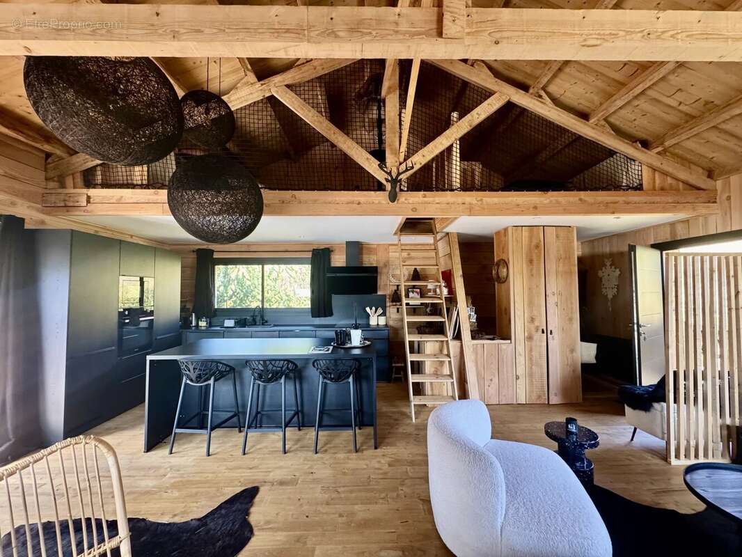 Maison à SAINT-PIERRE-DELS-FORCATS