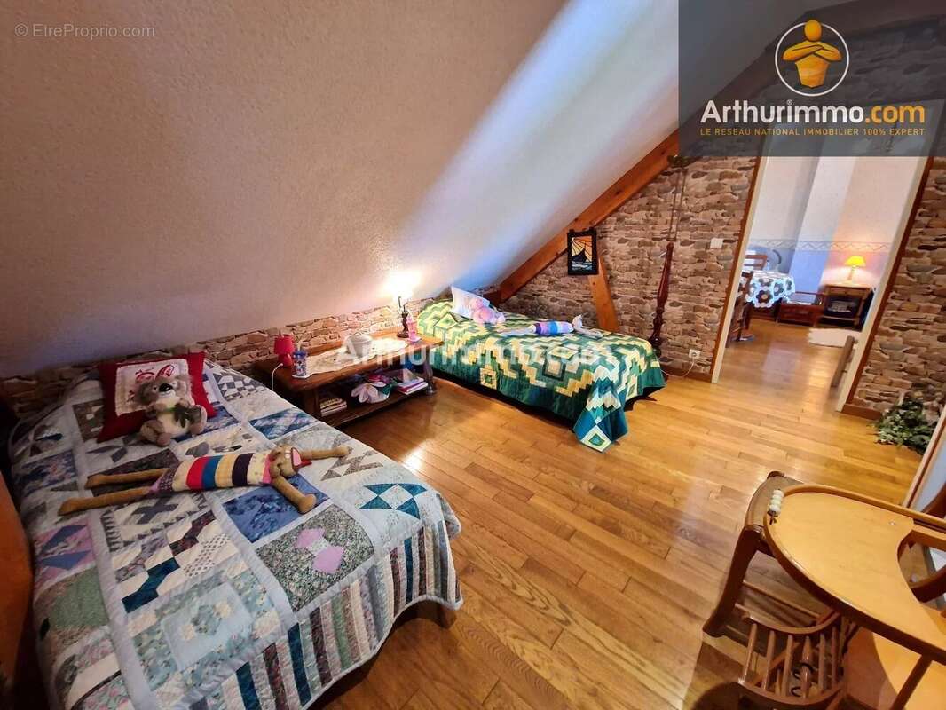 Maison à TOULOUSE-LE-CHATEAU