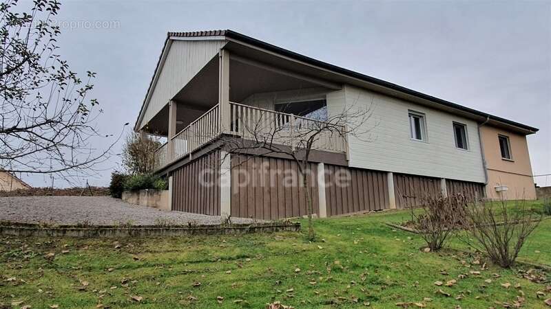 Maison à SAINT-LOUP-SUR-SEMOUSE