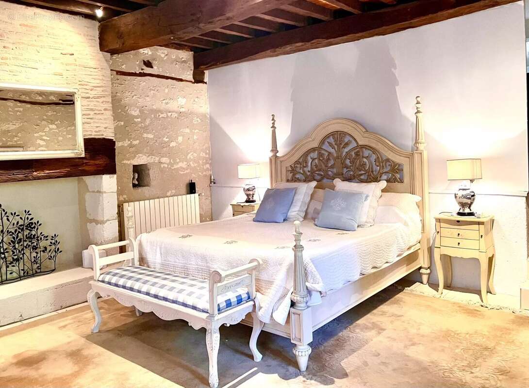 Maison de 6 chambres avec 2ème maison de 4 chambres, 2 piscines et dépendances - photo 11