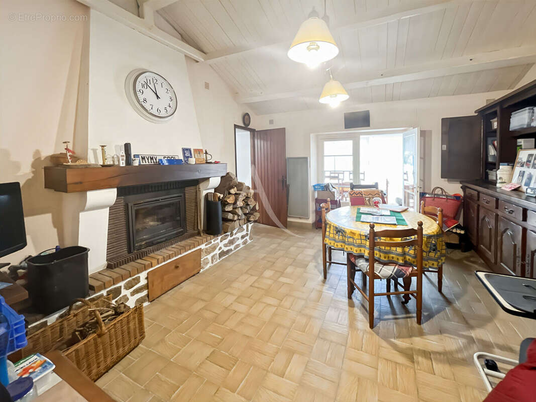 Maison  3 pièce(s) 114 m2 - photo 4
