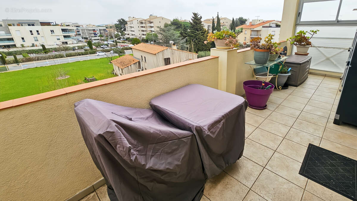 VIAGER OCCUPÉ (H.76 ans), FRÉJUS, 2 pièces + cave Bouquet 49300 € / Rente mensuelle 363 € - photo 2