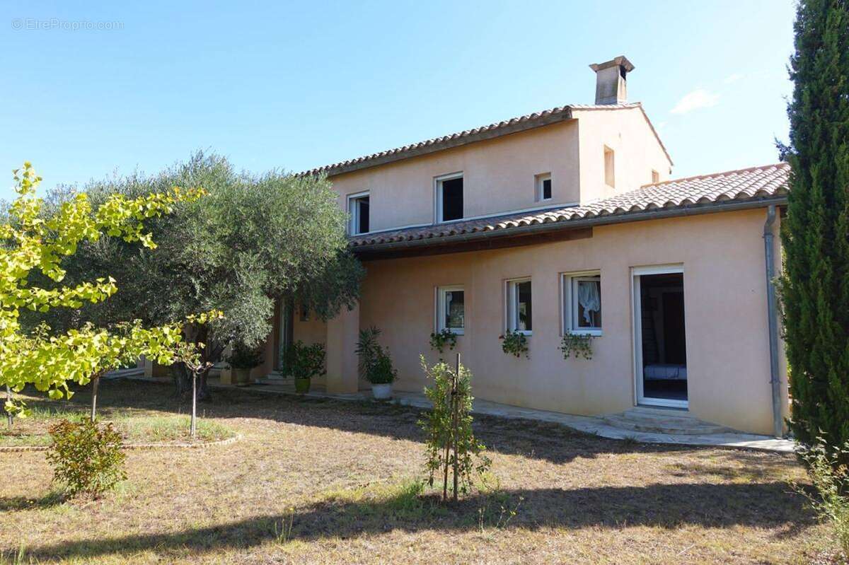 Maison à SAINT-BAUZILLE-DE-LA-SYLVE