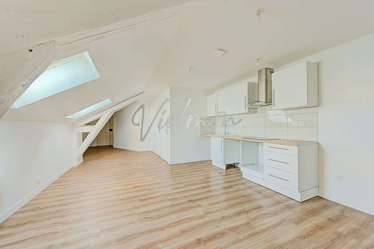 Appartement 3 pièces à vendre - Dernier étage - Triel-sur-Seine Centre Ville - photo 3