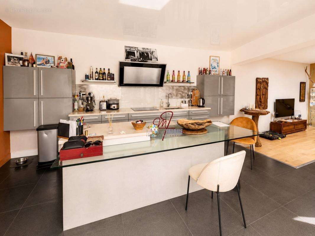 Maison 216 m² à Cassis  - photo 2
