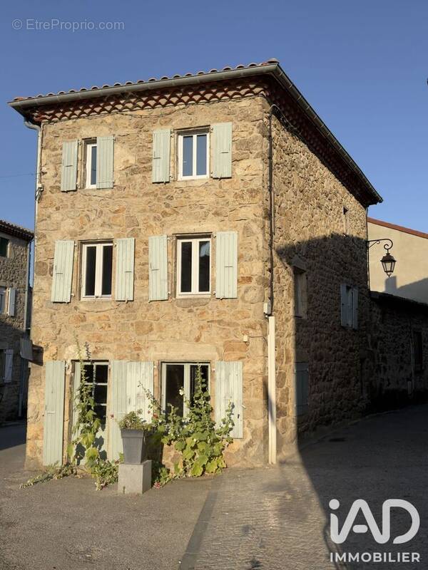 Photo 1 - Maison à COLOMBIER-LE-JEUNE