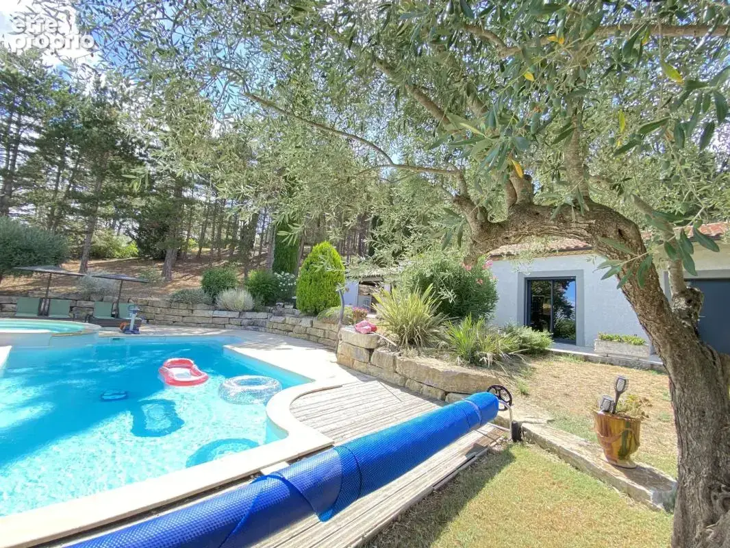 Belle villa de 166 m2 avec piscine , terrain 12730 m2 - photo 16