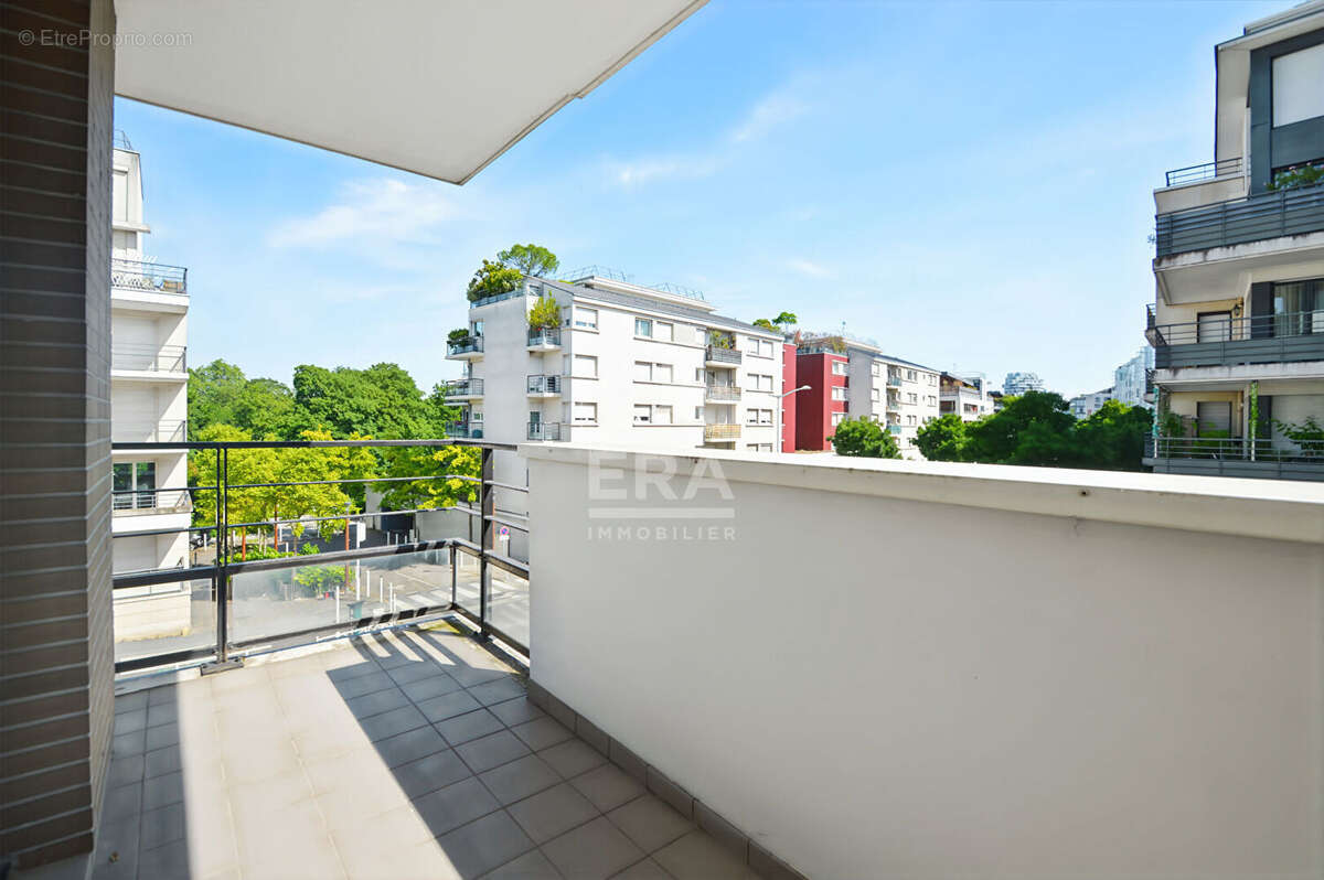 Appartement à ISSY-LES-MOULINEAUX