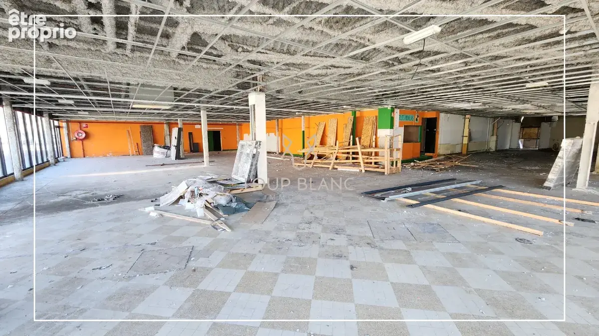 Local commercial divisible - 1 375 m2 - photo 5