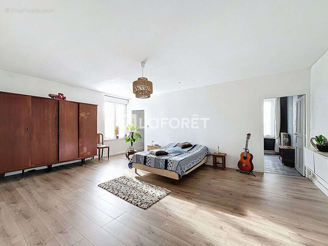 Maison à MAXEY-SUR-MEUSE