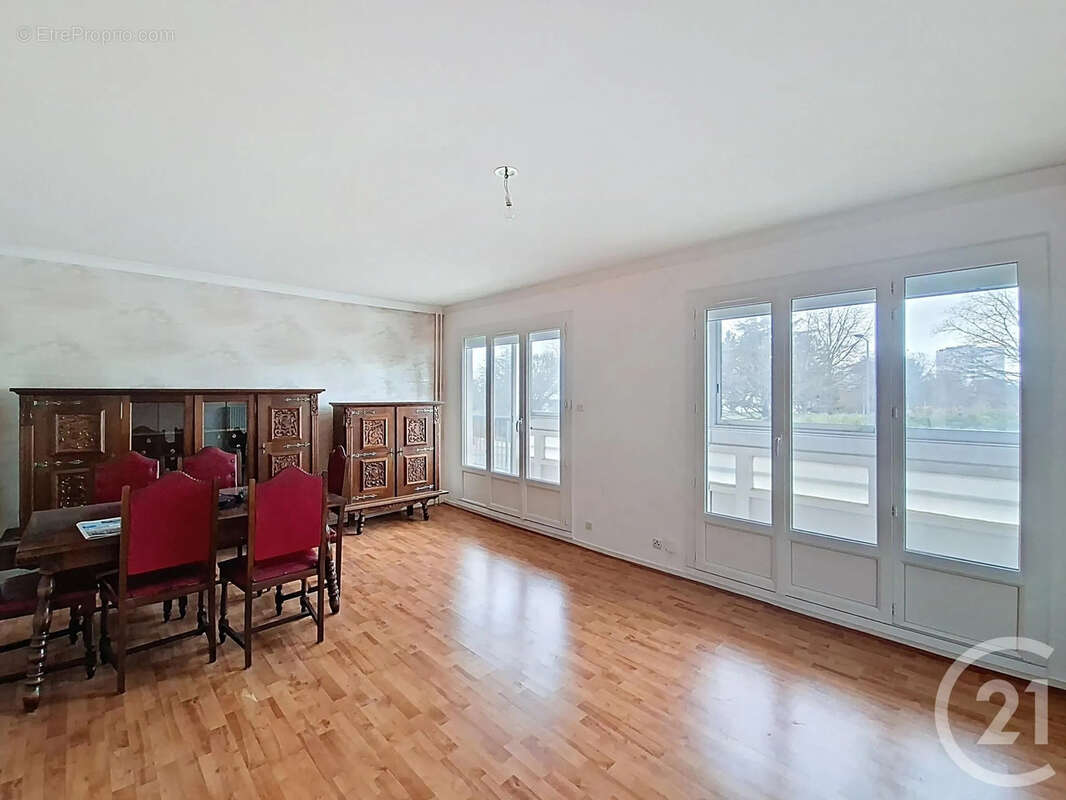 Appartement à VENISSIEUX