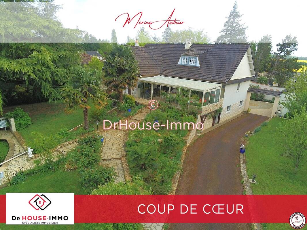 Maison 214 m² à Vouneuil-Sous-Biard  - photo 1