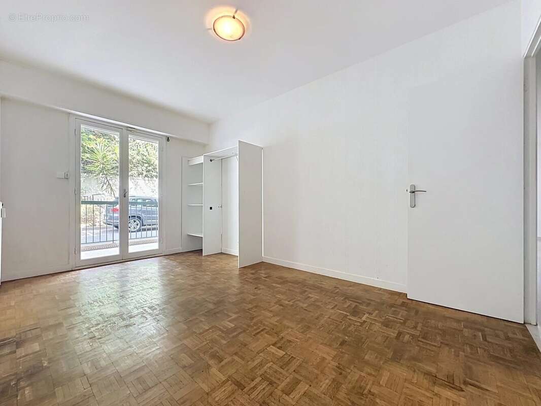 Appartement 111 m² à Nice  - photo 9