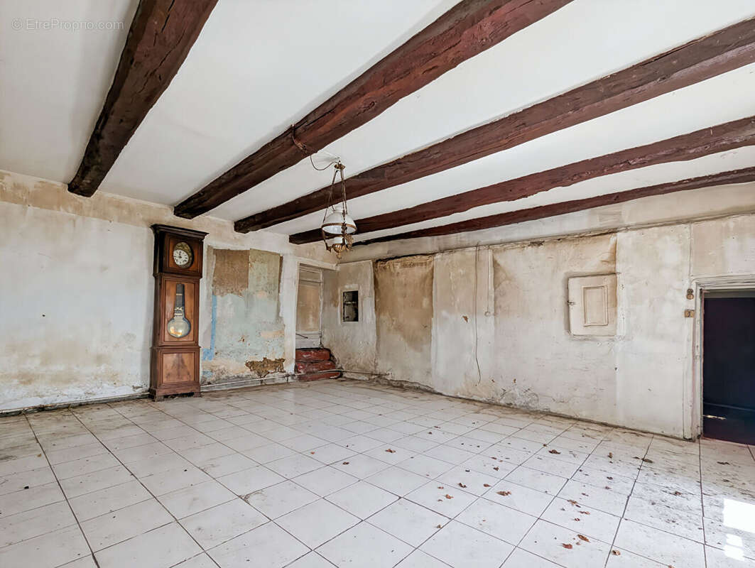 A vendre  - Maison en Pierres 200m² A RENOVER - VAL COUESNON (35460) - photo 4
