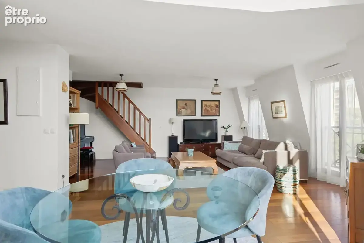 BAS DE CHATOU PROCHE CENTRE-VILLE Très bel Appartement Duplex de 111 m² avec 3 chambres et possibilité d'une 4è - photo 7