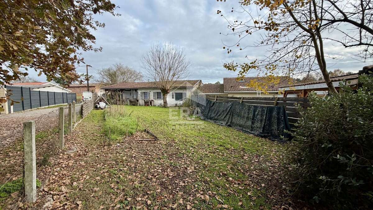 Maison à BELIN-BELIET