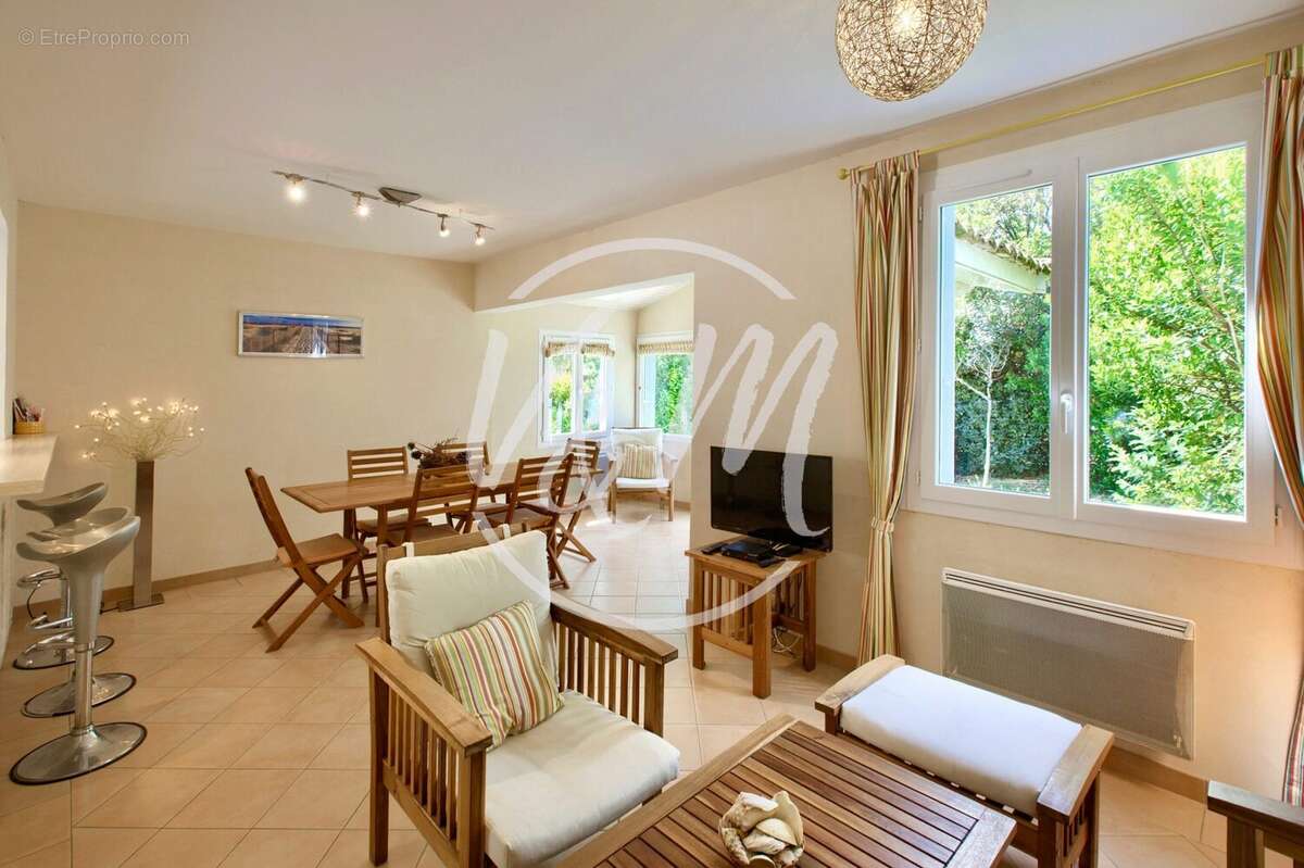 Maison 103 m² à Andernos-Les-Bains  - photo 4