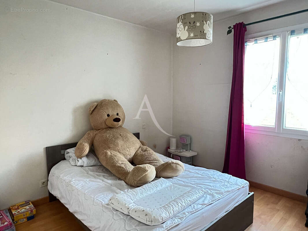 Maison à MOUZEUIL-SAINT-MARTIN