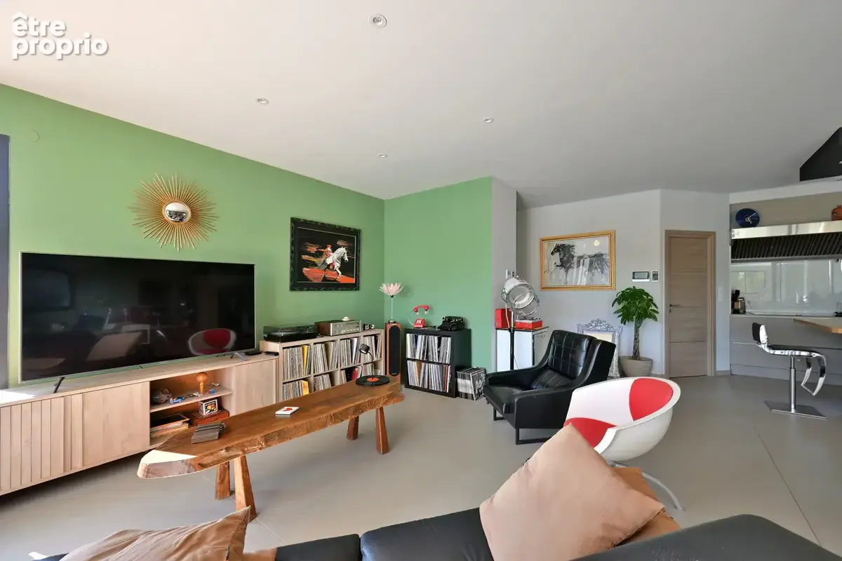 Maison contemporaine de plain-pied avec piscine et vue dégagée sur 3000m2 de parcelle - photo 5