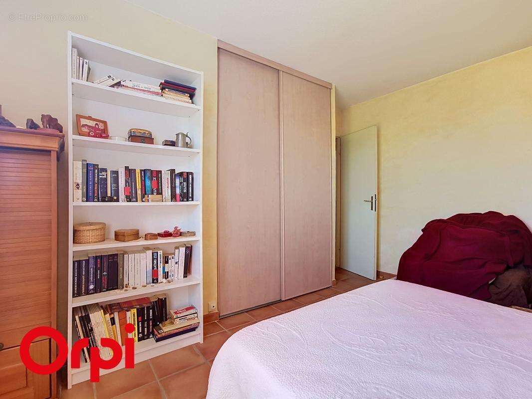 Maison À Vendre - 3 chambres - jardin - garage - photo 9