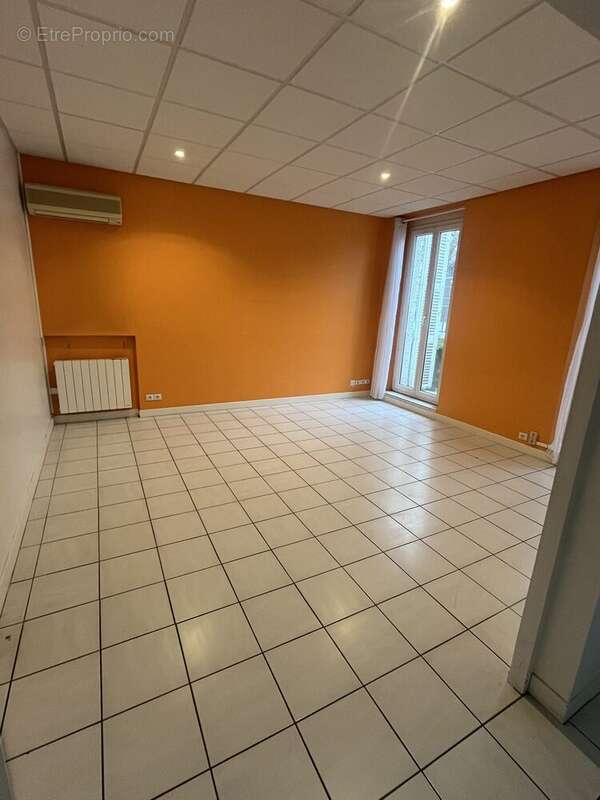 Appartement 713 m² à Puylaurens  - photo 2