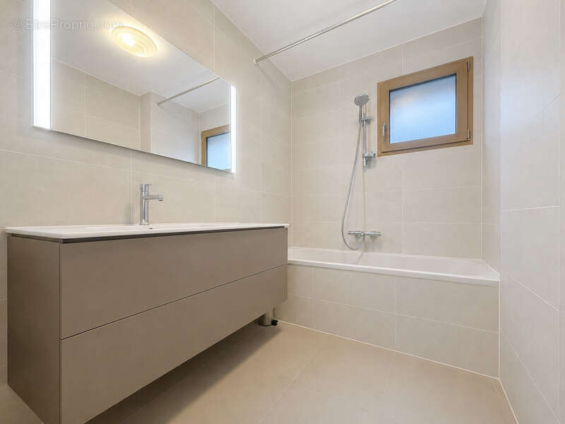 Appartement à ORNEX