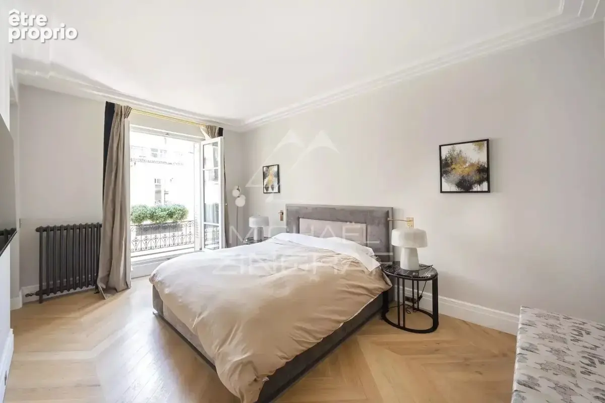 A vendre - Exclusivité - Appartement refait à neuf - 3 Suites - Triangle d'Or - photo 7