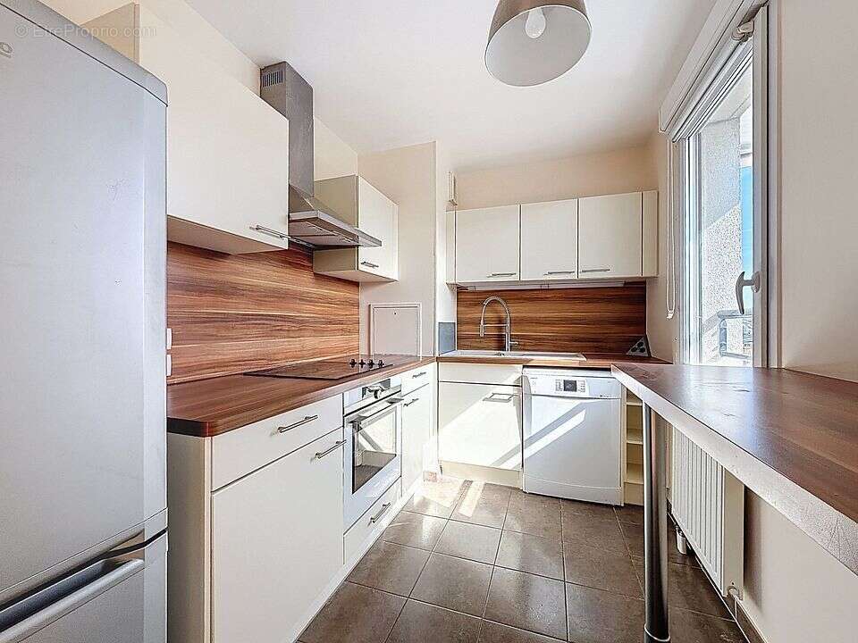 Appartement à MONTIGNY-LE-BRETONNEUX