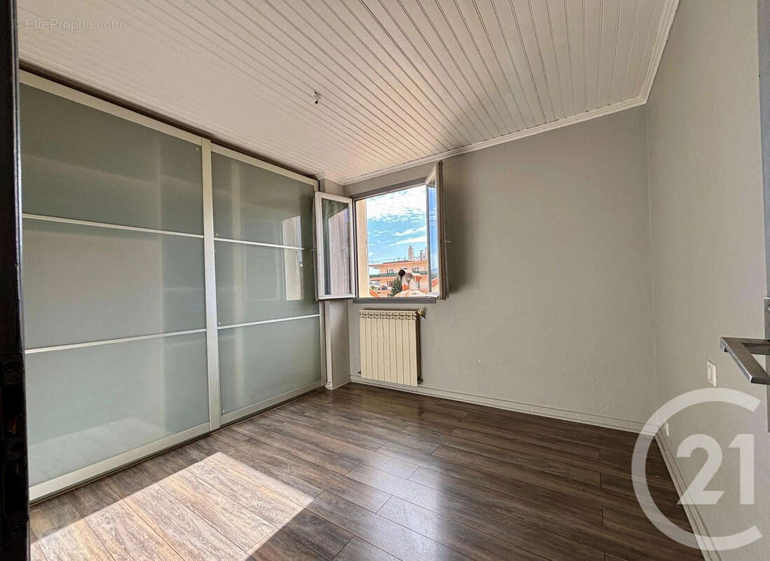 Appartement à LE CANNET